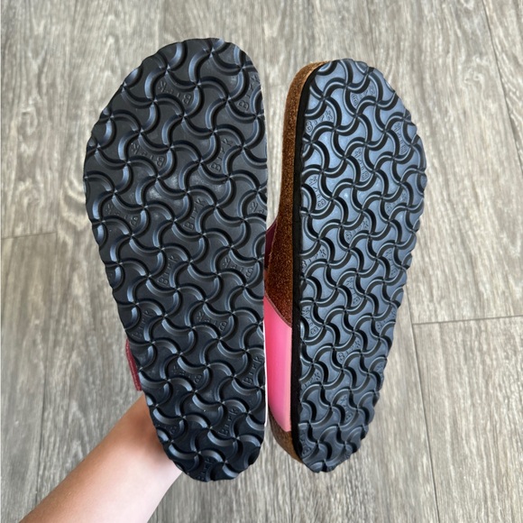 BIRKENSTOCK Gizeh Big Buckle Sandals in High Shine Pink 39 - Picture 10 of 10